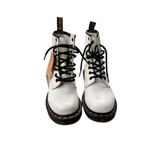 Dr. Martens Lace Up 1460Y Doc Combat Boots Women's Size US 6 Womens White - Picture 8 of 9